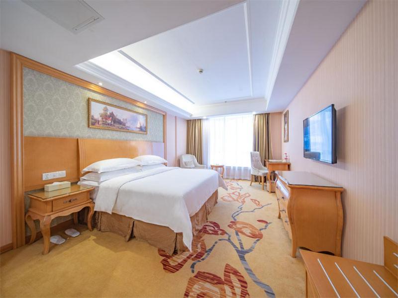 Vienna Hotel Guangzhou Baiyun Dongping Middle Road Zewnętrze zdjęcie